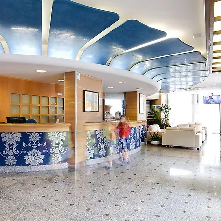 Dolcevita Park & Included