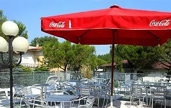 Dolcevita Park & Included