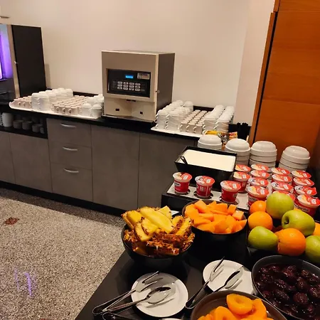 Ξενοδοχείο Dolcevita Park & Included 3*