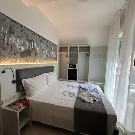 Dolcevita Park & Included Ξενοδοχείο 3*