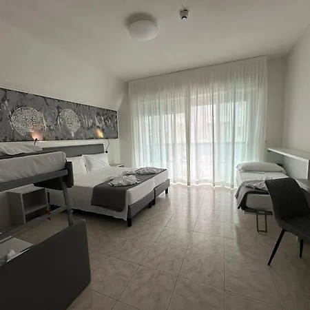 Ξενοδοχείο Dolcevita Park & Included 3*